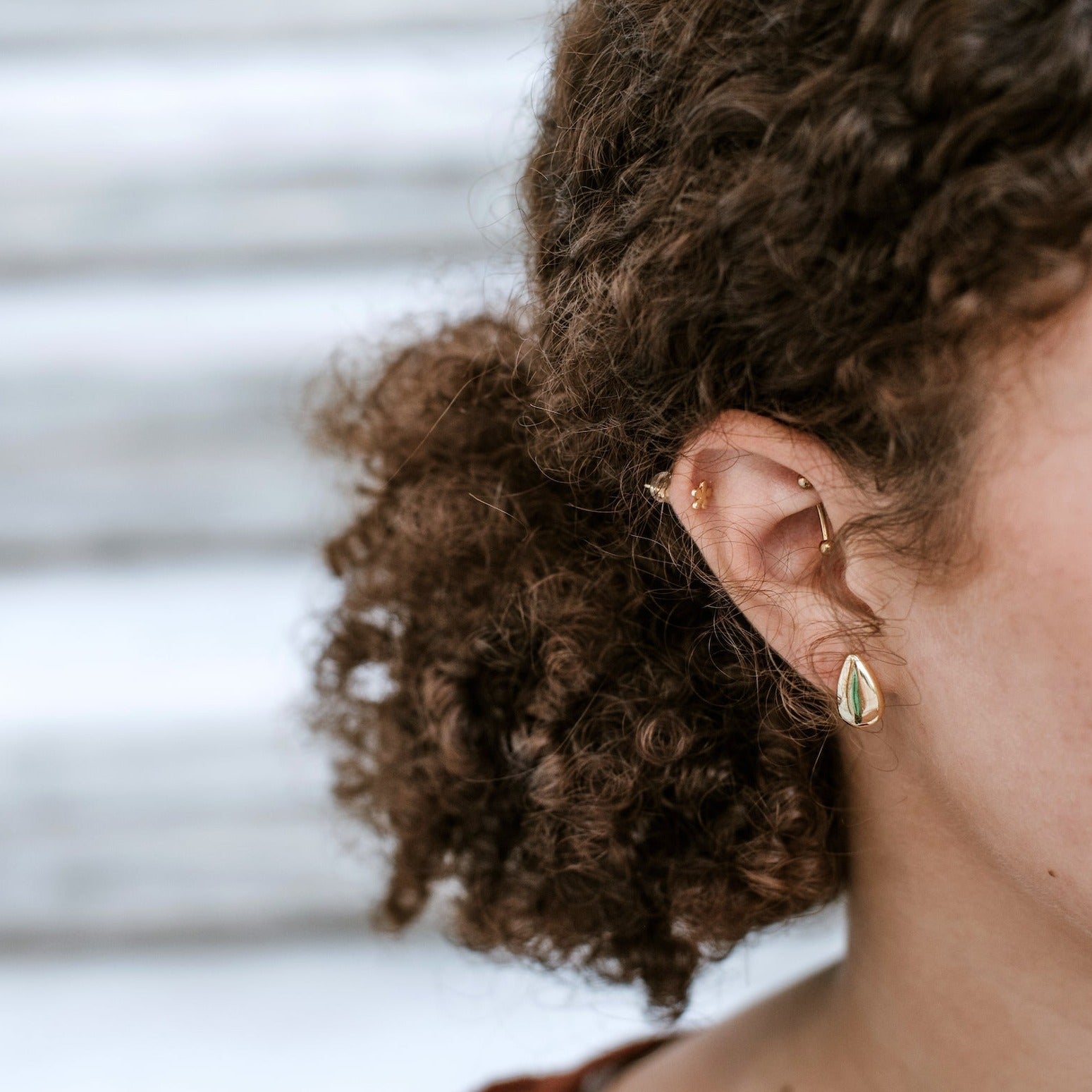 Glimmer Drop Studs