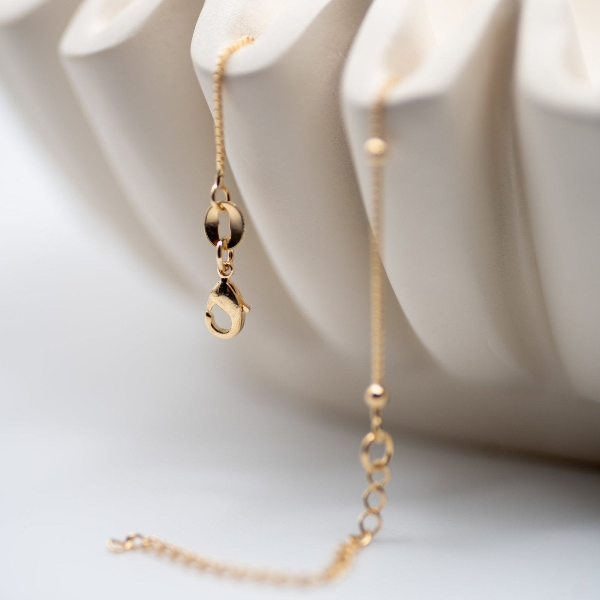 Dainty Dot Necklace