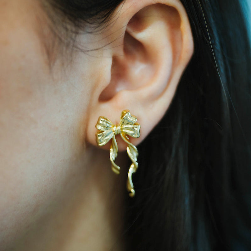Coeur de Luxe Bow Earrings