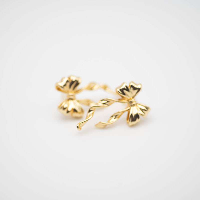 Coeur de Luxe Bow Earrings