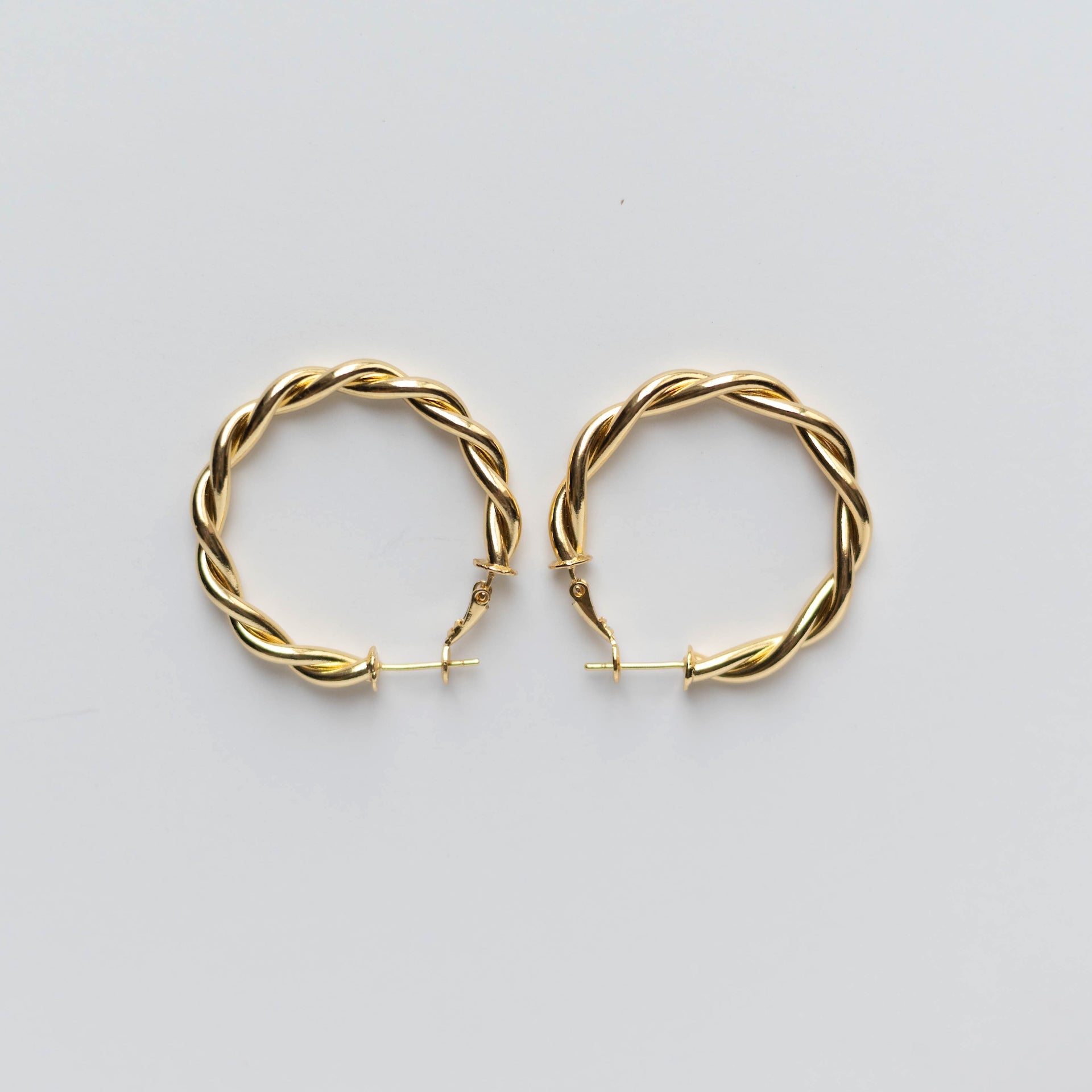 Twisted Love Hoops