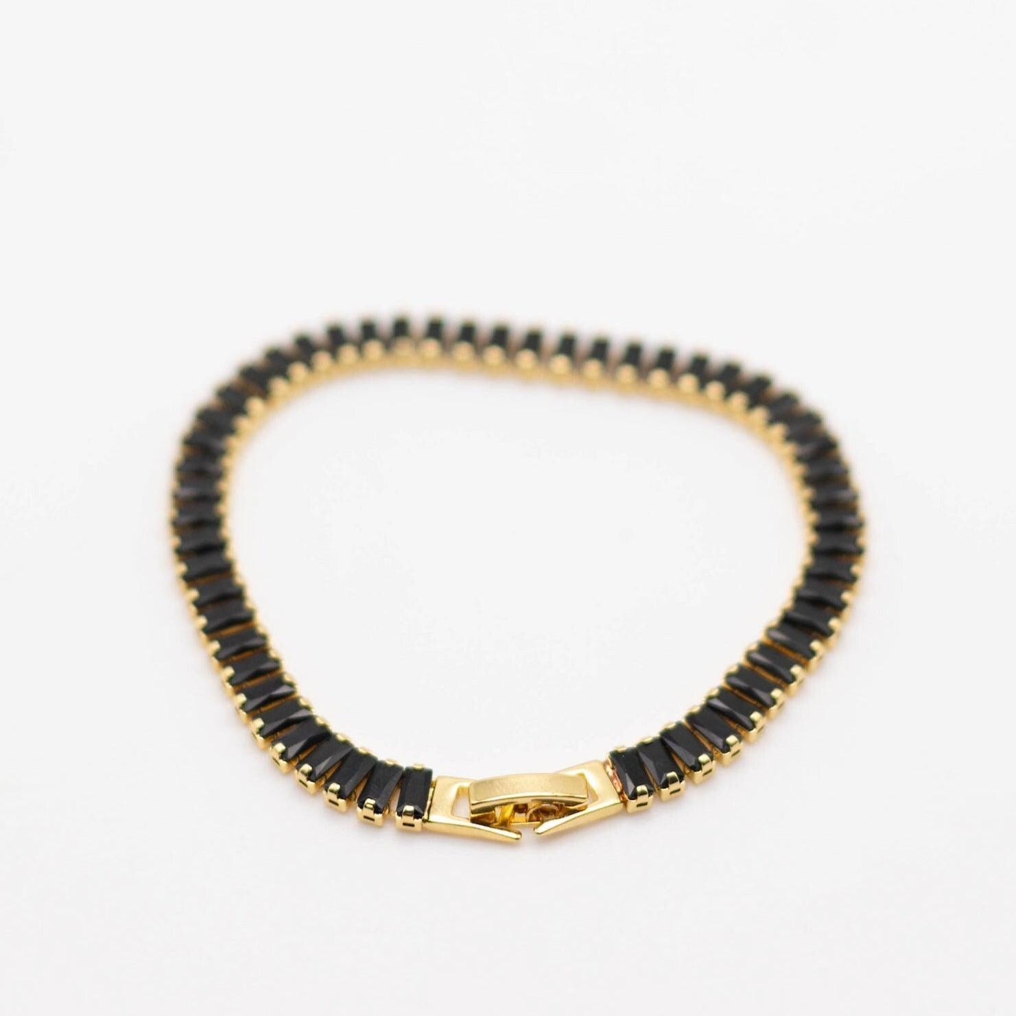 Black Gold Bracelet, Black Tennis Bracelet, Black Stone Bracelet, Gold Filled Tennis Bracelet, Minimalist Tennis Bracelet, Night Bracelet
