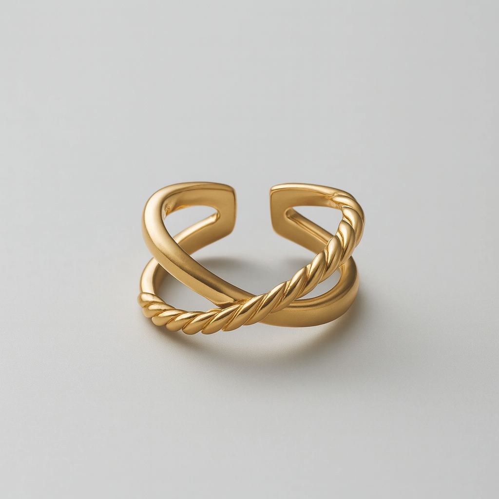 The Hawthorn Twistline Ring