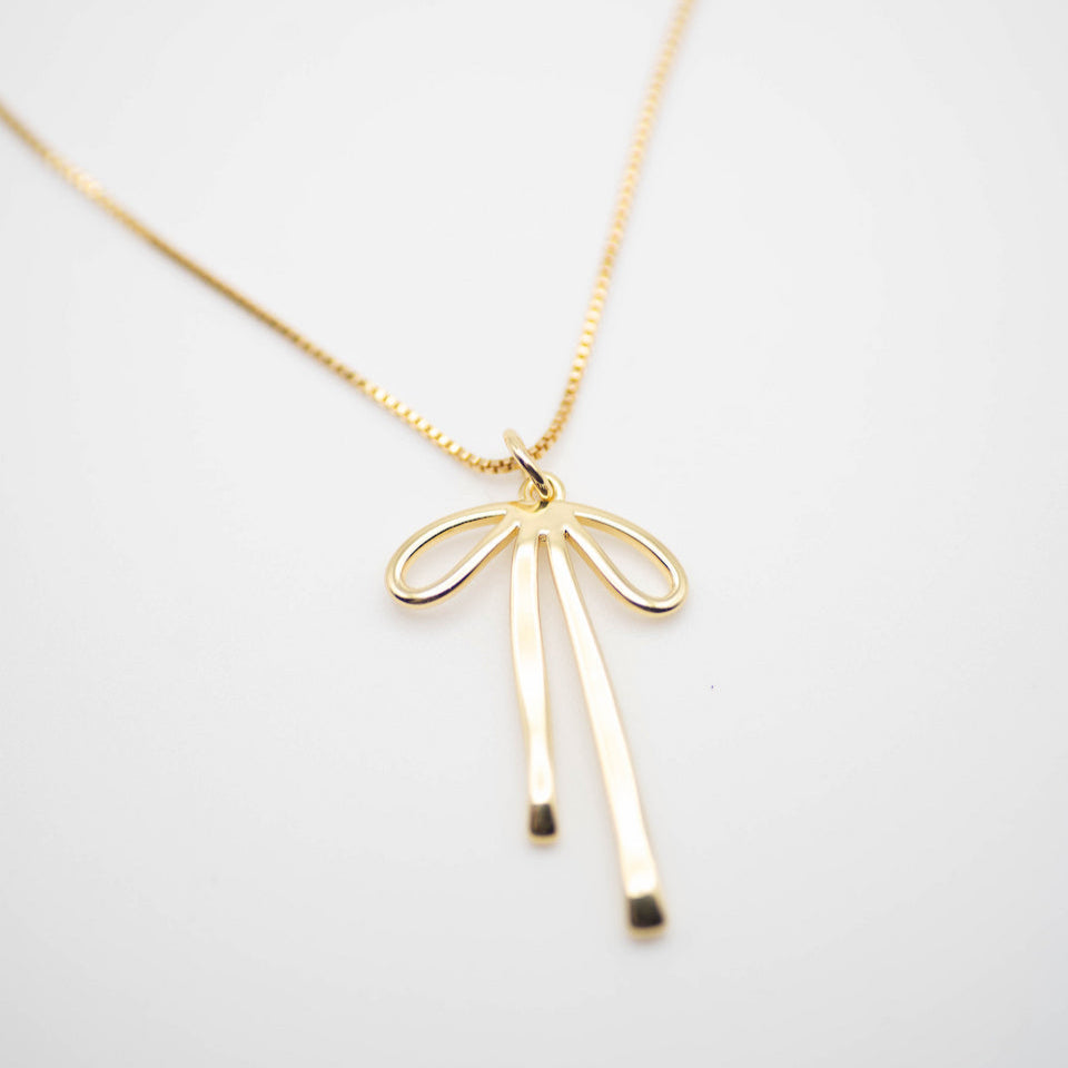 Graceful Bow Necklace