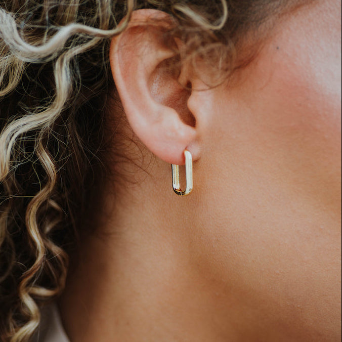 The Maison Frame Huggies