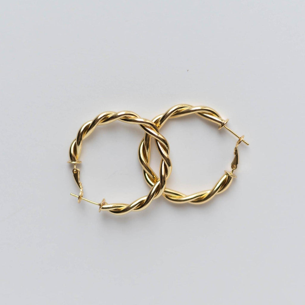 Twisted Love Hoops