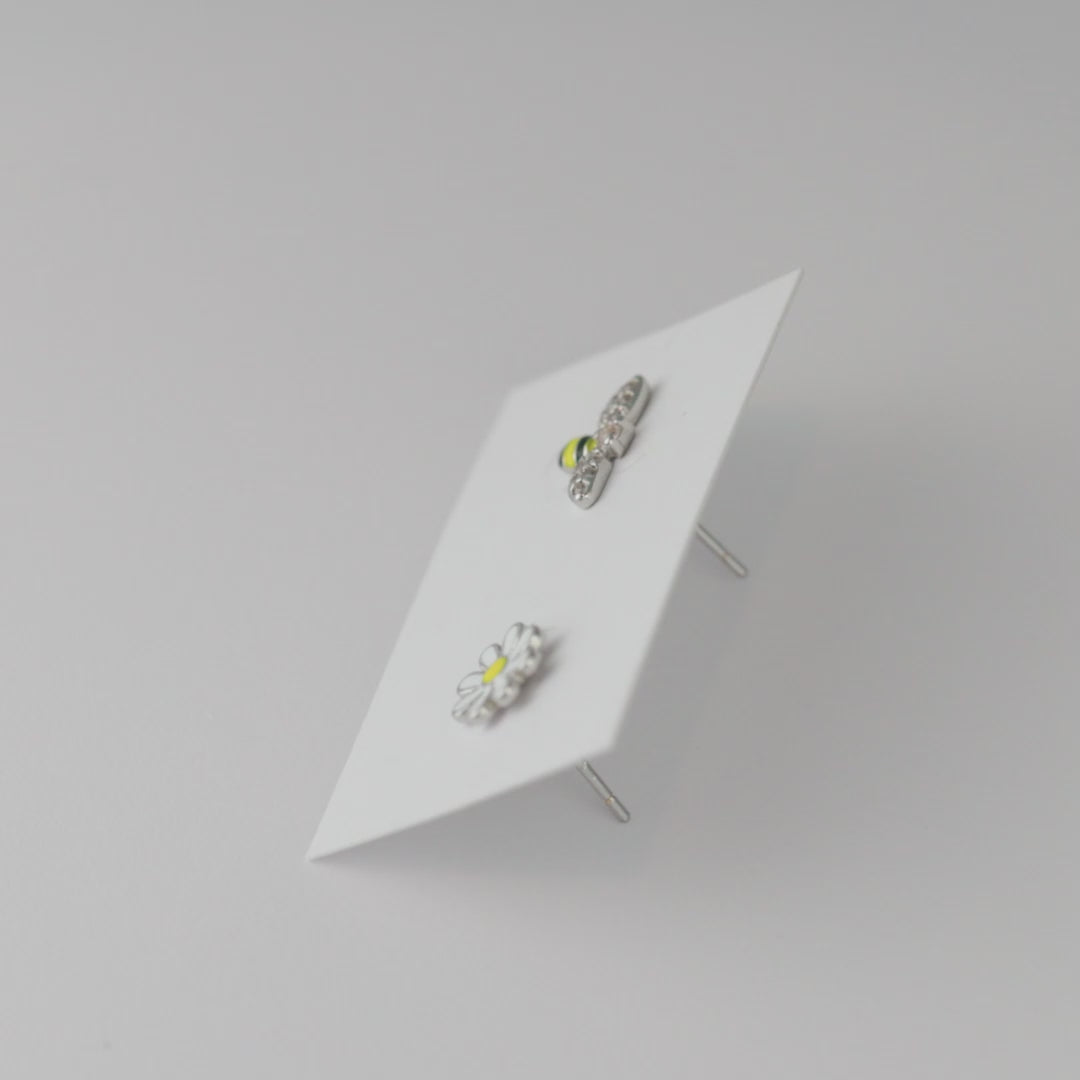 Buzzing Bloom Studs